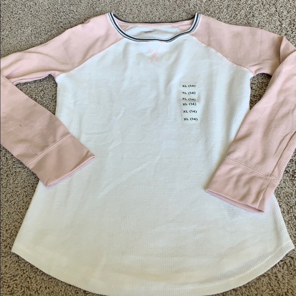 Girls NWT waffle skin shirt